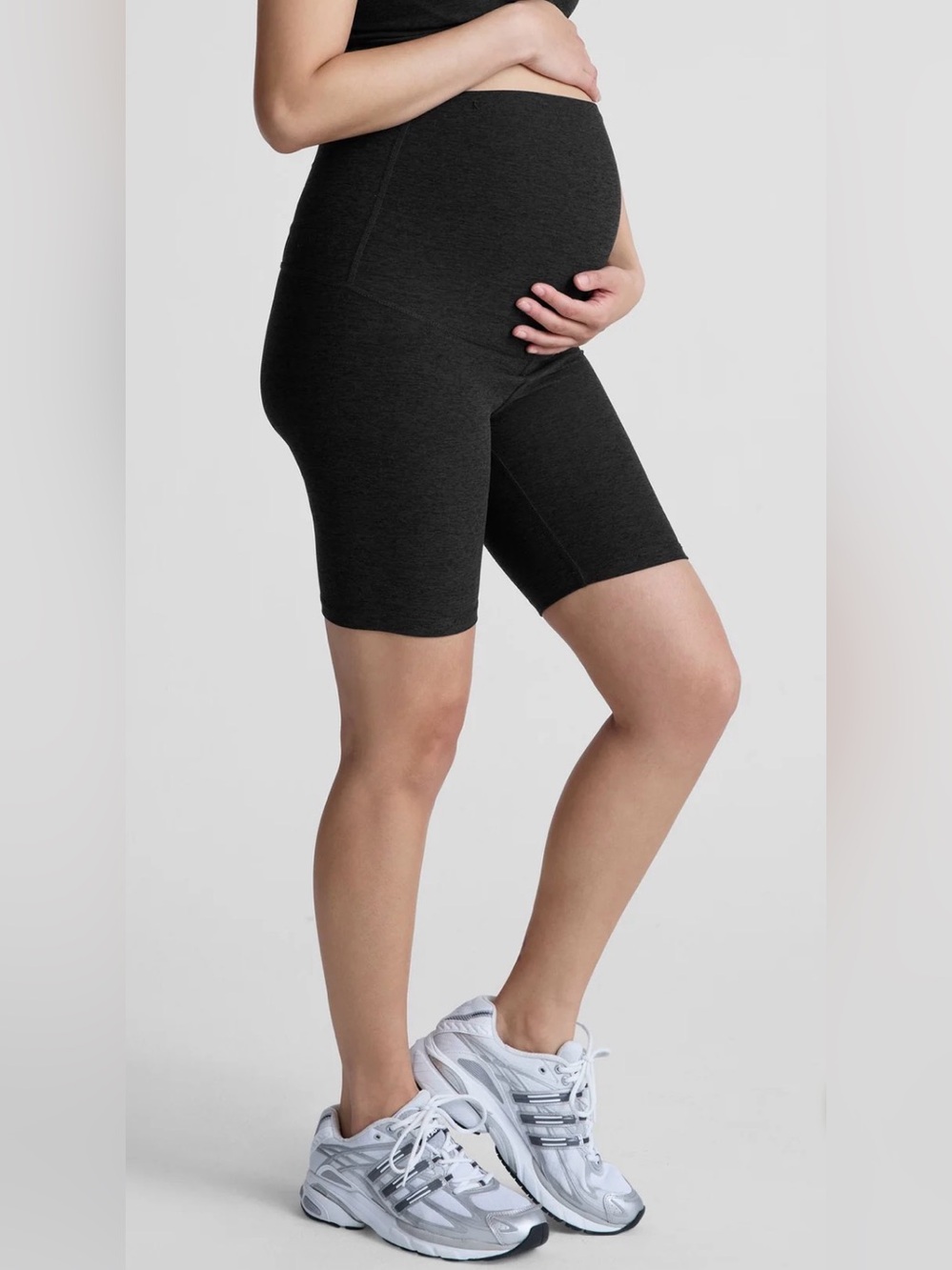 Beyond Yoga Darkest Night Women’s Spacedye Cruiser Maternity Biker Shorts Small